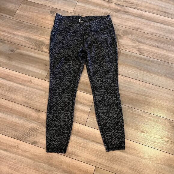 All in Motion Maroon and Black Leggings - Picture 2 of 5